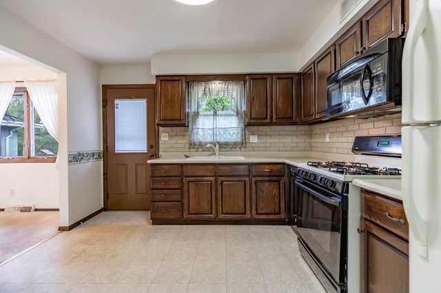 321 N Ernest Street, Griffith, IN 46319