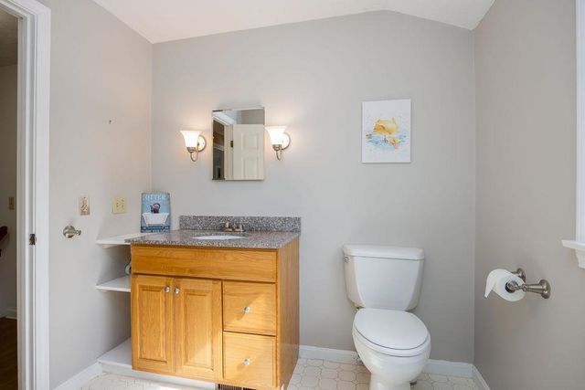 66 Oak Ridge Road, Lebanon, NH 03784