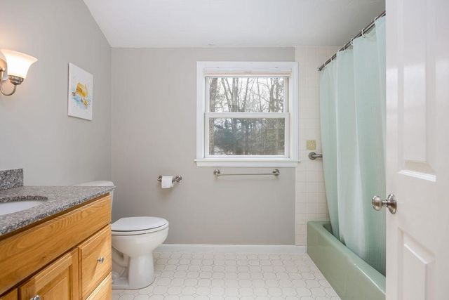 66 Oak Ridge Road, Lebanon, NH 03784