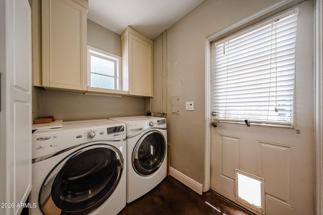 1317 W HOLLY Street, Phoenix, AZ 85007