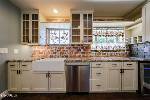 1317 W HOLLY Street, Phoenix, AZ 85007
