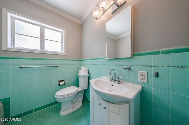 1317 W HOLLY Street, Phoenix, AZ 85007