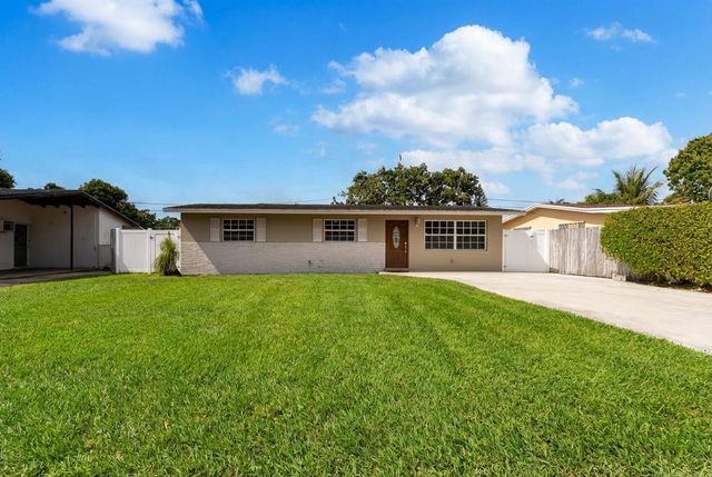 63 Andros Road, Palm Springs, FL 33461