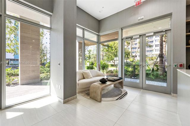 10281 W Bay Harbor Dr 204, Bay Harbor Islands, FL 33154