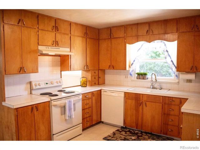 1744 N Overland Trail, Fort Collins, CO 80521