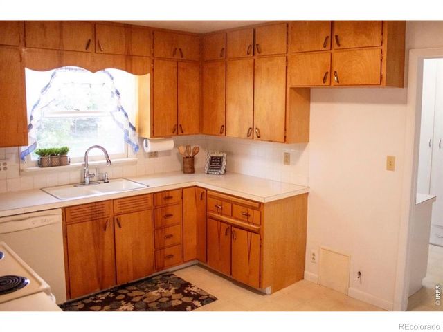 1744 N Overland Trail, Fort Collins, CO 80521