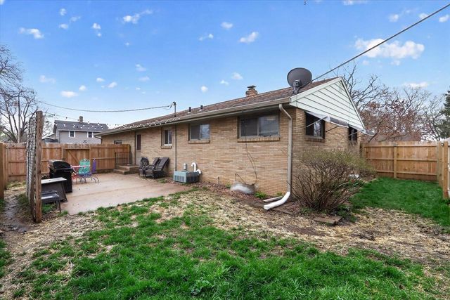 404 Rockport Road, Janesville, WI 53548