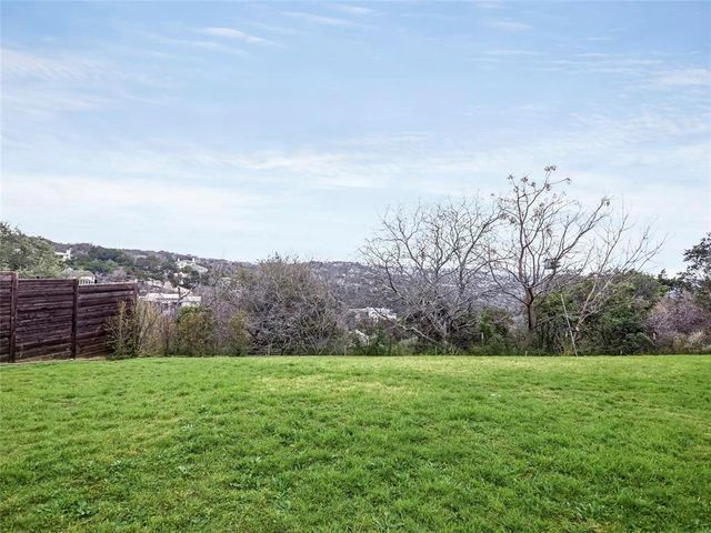 4505 Deepwoods DR, Austin, TX 78731