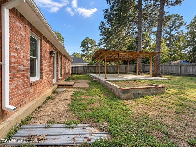 207 S Pear Orchard Road, Ridgeland, MS 39157