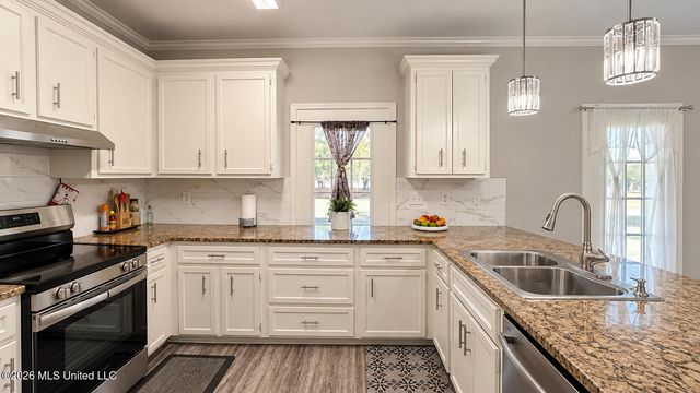 207 S Pear Orchard Road, Ridgeland, MS 39157