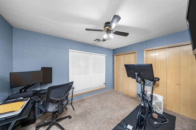 5014 NE Dearborn Ave, Lawton, OK 73507