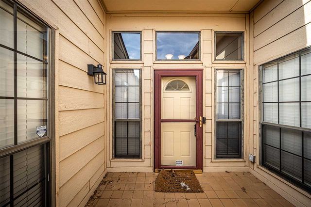 5014 NE Dearborn Ave, Lawton, OK 73507