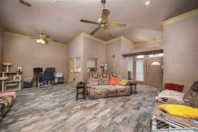5014 NE Dearborn Ave, Lawton, OK 73507