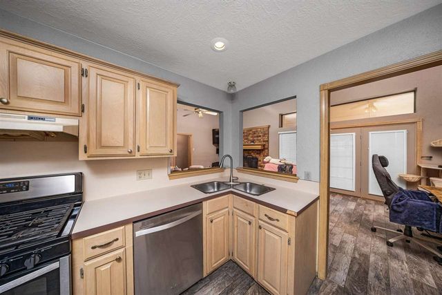 5014 NE Dearborn Ave, Lawton, OK 73507