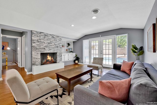 103 Shalimar, Castle Hills, TX 78213