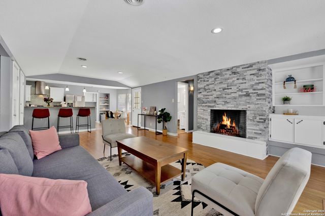 103 Shalimar, Castle Hills, TX 78213