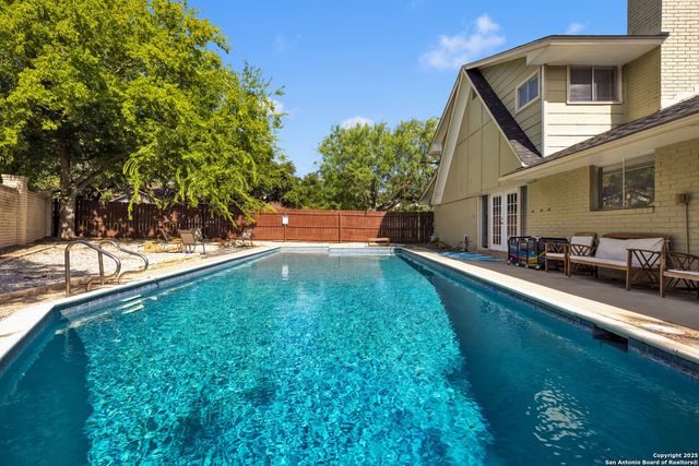 103 Shalimar, Castle Hills, TX 78213