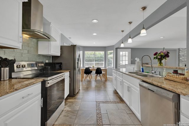 103 Shalimar, Castle Hills, TX 78213