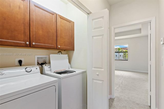 8615 NW 98th Ave, Doral, FL 33178