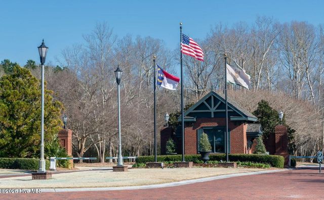 143 Firethorn Circle, Wallace, NC 28466