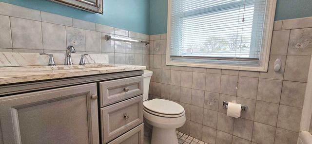 15 Putnam Place 15, Winthrop, MA 02152