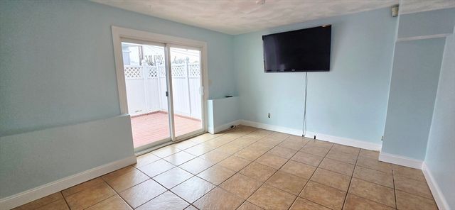 15 Putnam Place 15, Winthrop, MA 02152