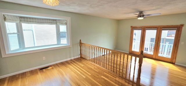 15 Putnam Place 15, Winthrop, MA 02152