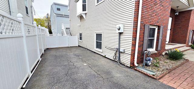 15 Putnam Place 15, Winthrop, MA 02152