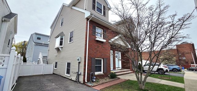 15 Putnam Place 15, Winthrop, MA 02152