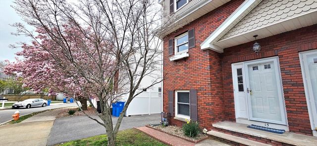 15 Putnam Place 15, Winthrop, MA 02152