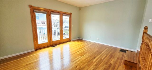 15 Putnam Place 15, Winthrop, MA 02152