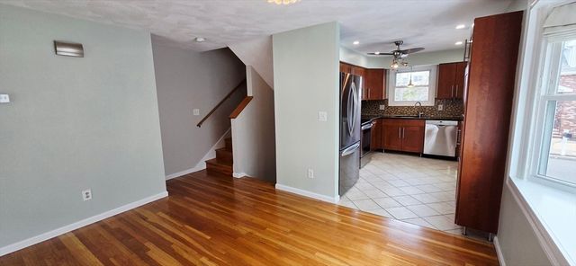 15 Putnam Place 15, Winthrop, MA 02152