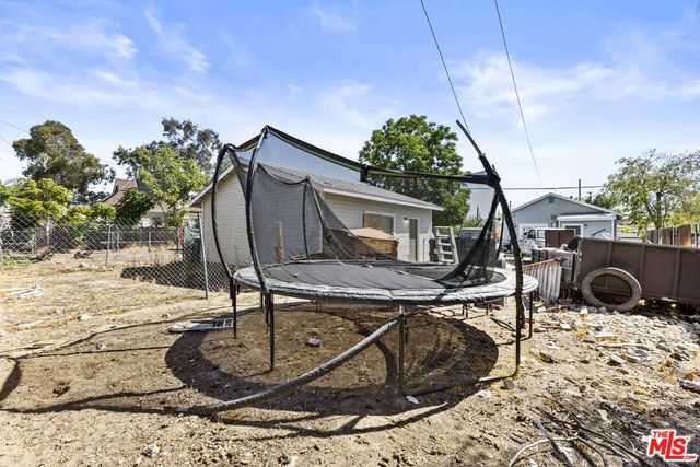 427 E Main Street, San Jacinto, CA 92583