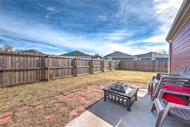 5813 W Greens Chapel Road, Fayetteville, AR 72704