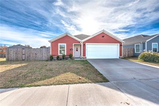 5813 W Greens Chapel Road, Fayetteville, AR 72704