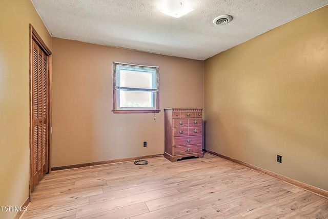 228 Oneida Court, Kingsport, TN 37664