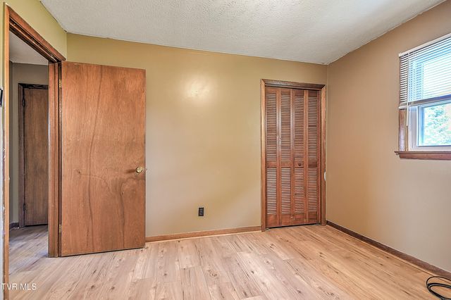 228 Oneida Court, Kingsport, TN 37664
