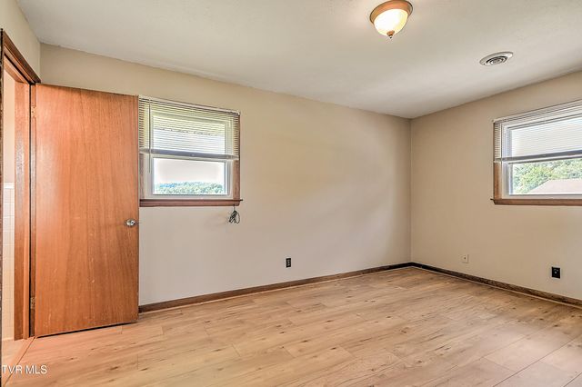 228 Oneida Court, Kingsport, TN 37664
