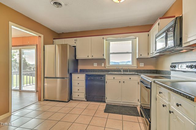 228 Oneida Court, Kingsport, TN 37664