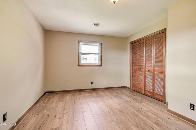 228 Oneida Court, Kingsport, TN 37664