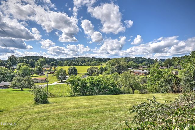 228 Oneida Court, Kingsport, TN 37664