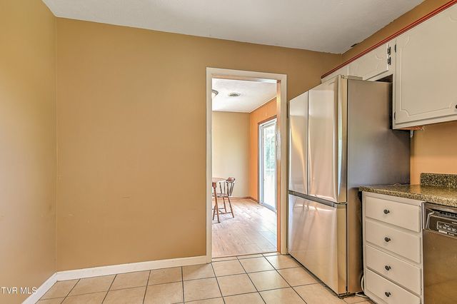 228 Oneida Court, Kingsport, TN 37664