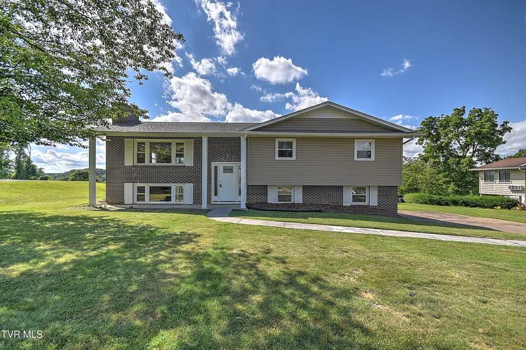 228 Oneida Court, Kingsport, TN 37664