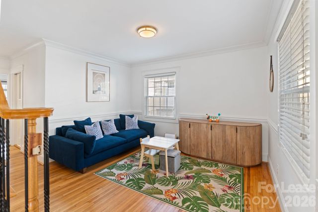 425 Tremont Avenue E, Charlotte, NC 28203