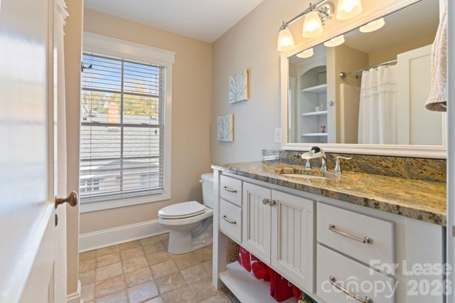 425 Tremont Avenue E, Charlotte, NC 28203