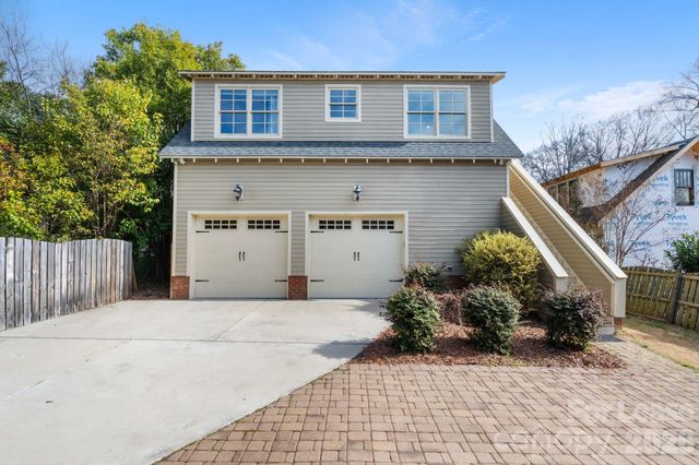 425 Tremont Avenue E, Charlotte, NC 28203