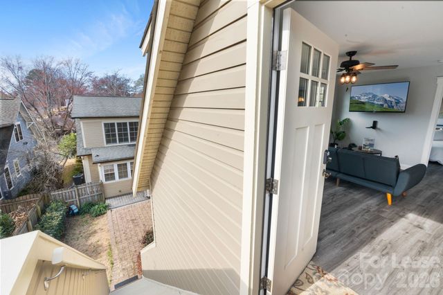 425 Tremont Avenue E, Charlotte, NC 28203