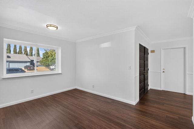 8684 Tiogawoods Dr, Sacramento, CA 95828