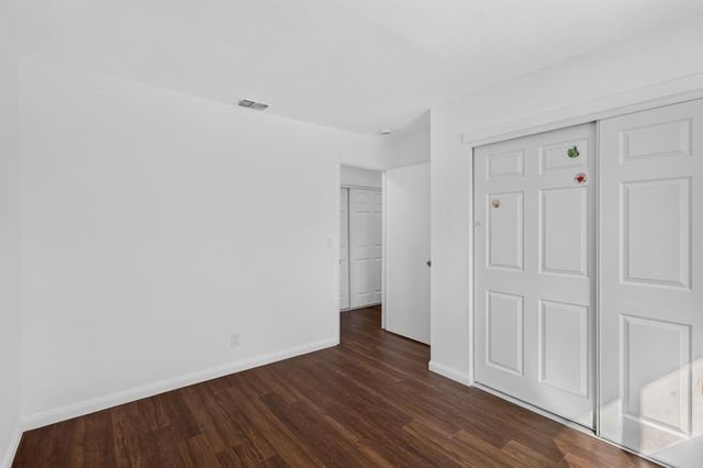 8684 Tiogawoods Dr, Sacramento, CA 95828