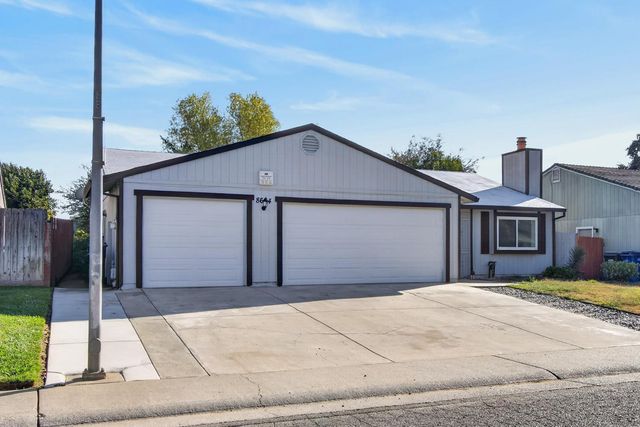 8684 Tiogawoods Dr, Sacramento, CA 95828